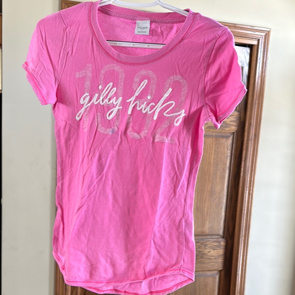 Gilly Hicks Pink Graphic T-Shirt